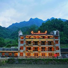 张家界山涧居客栈(张家界国家森林公园天子山店)