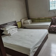 平山县转盘旅馆