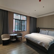 华哲酒店(蒙自市人民医院店)