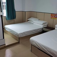 深圳满满住宿