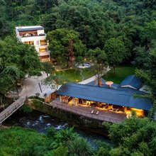溪阳依山静私汤国风度假庭院(古龙峡店)