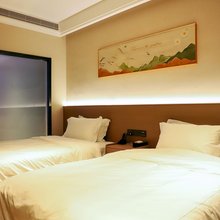 诗悦酒店(奉节万达广场店)