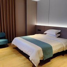 雷州金泽商务宾馆(茂德公鼓城店)