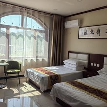 桥畔农家院