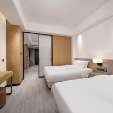 世丽美宿(广州中山大学附属第一医院东山口地铁站店)