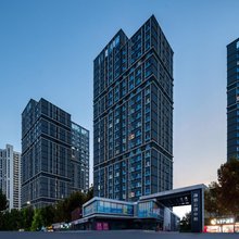 云逸酒店(济南二环西路百联奥特莱斯店)