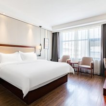 贤韵精品酒店(周口淮阳区西龙湖景区店)