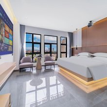 澜悦酒店(双福时代广场江津吾悦广场店)