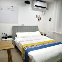 文雅观影民宿(汽车东站店)
