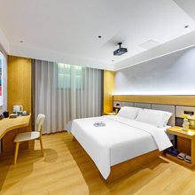 轻住·柏岸酒店(南昌朱桥东路深圳农产品中心店)