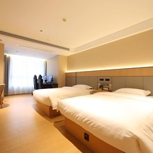 云游电竞酒店(林州市政府店)