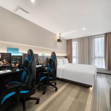 爱电竞酒店(南京中山陵麒麟门地铁站店)