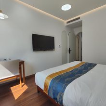 献舍情侣亲子度假民宿(新密银基旅游度假区动物王国店)