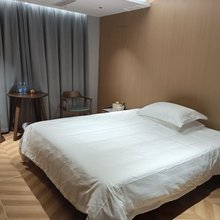 888设计师名宿(万象城万达广场店)