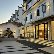 慢度时光·Slowly云岫山宿美学设计师观景美宿(婺源高铁站店)