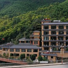 维西能聪康巴酒店