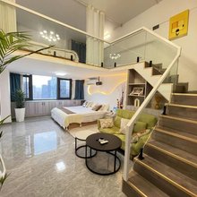 花宿影院loft公寓(南昌红谷滩万达广场店)