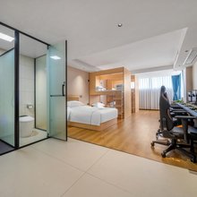 美娱·星峰电竞酒店(成都武侯大道地铁站店)
