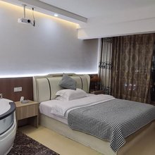 凯利莱民宿(花果园购物中心店)