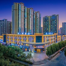 喆啡酒店(喀什小亚郎湿地公园店)