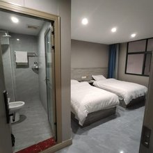 高安小黄特色酒店