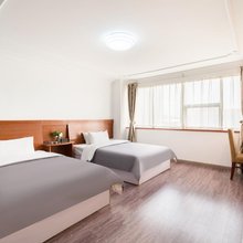 美时酒店(南京南站明发广场地铁站店)