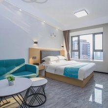 仟悦影幕民宿(郑州泰宏建业城荆湖地铁站店)