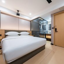 万迪影院酒店(中医药大学地铁站店)