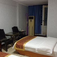 卓鹰旅社(泰福巷店)