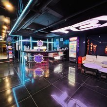 铁臂熊电竞酒店(岳阳火车站店)