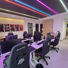 乐享电竞酒店(上海临港大学城店)