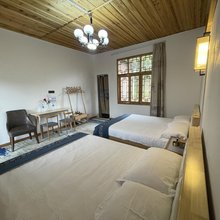茨竹坝观云海半山云居民宿