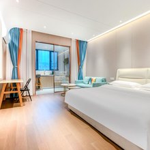 颐岚设计艺术民宿(西安文理学院万达广场店)