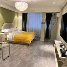 鸿润鑫酒店(高铁站宝能城店)