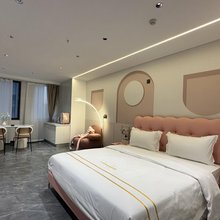 小博爸爸的民宿(翡翠路店)
