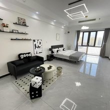 玖柒电影民宿(定州万达店)