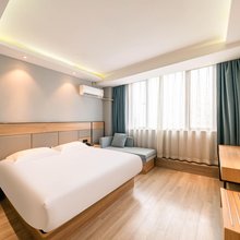 格林豪泰智选酒店(上海松江大学城东明广场店)