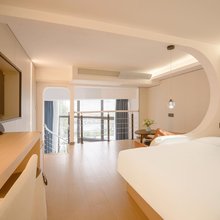 贵阳栖畔酒店(龙洞堡机场店)