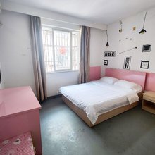 余隘公寓