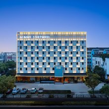 曼美酒店(江阴印象汇体育中心店)