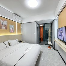 泊逸轻奢公寓(迎宾路店)