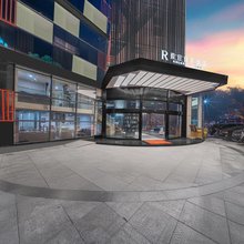 假日自在酒店(成都温江南熏大道地铁站店)