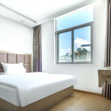 乐言商务酒店