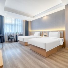 衢州索菲尔酒店(国金中心水亭门店)