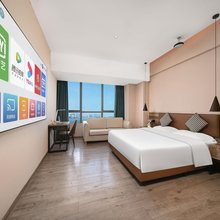 海尔曼影院公寓(湛江荣盛广场店)
