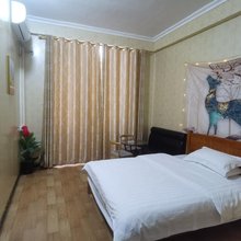 南宁鸿殷客栈(悦英民宿广西演艺职业学院店)
