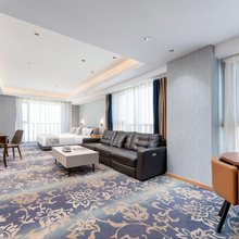 铂曼酒店(济南万虹广场店)
