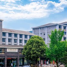 金刀峡两江假日酒店