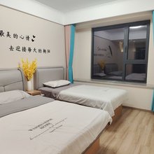 遇见拾叁潮公寓(抱朴路分店)