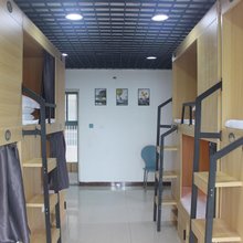 半山小筑青年旅舍(成都犀浦地铁站店)